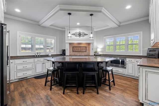 7805 Owls Hollow Road, Gadsden, AL 35901