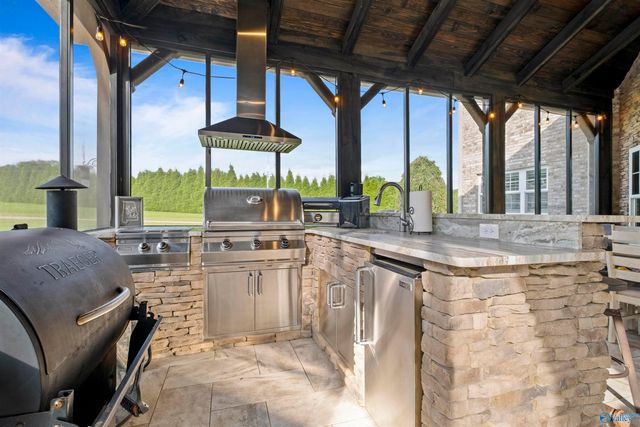 7805 Owls Hollow Road, Gadsden, AL 35901