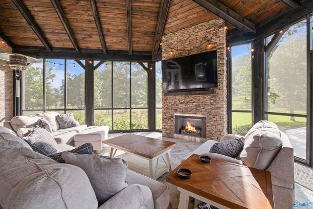 7805 Owls Hollow Road, Gadsden, AL 35901