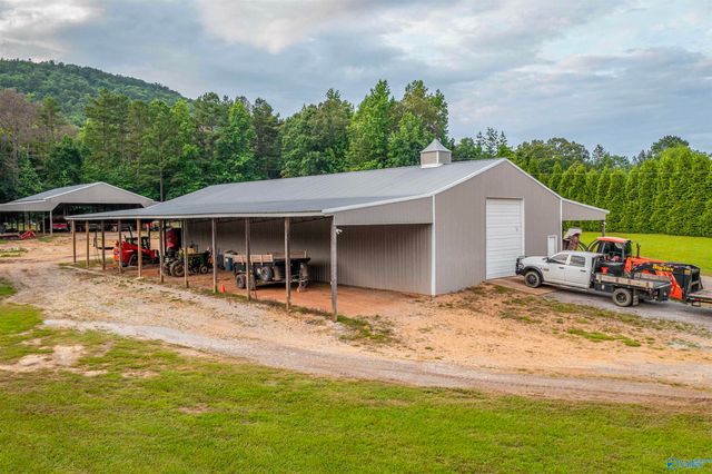7805 Owls Hollow Road, Gadsden, AL 35901