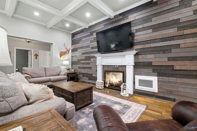 7805 Owls Hollow Road, Gadsden, AL 35901