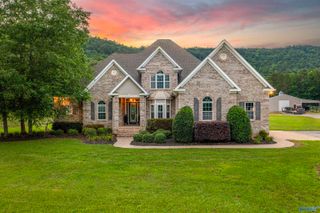 7805 Owls Hollow Road, Gadsden, AL 35901