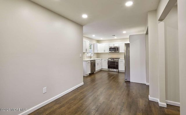 560 Garrett Hill Boulevard, Belford, NJ 07718