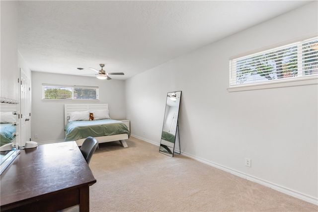 433 Cape Henry Dr, Corpus Christi, TX 78412