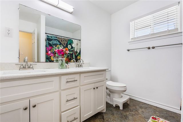 433 Cape Henry Dr, Corpus Christi, TX 78412