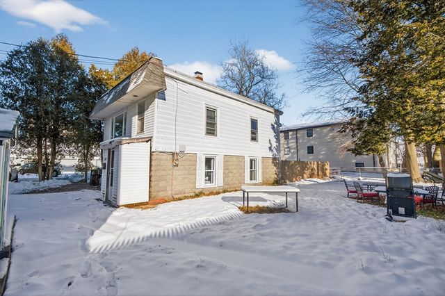 240 Montaup St, Fall River, MA 02724