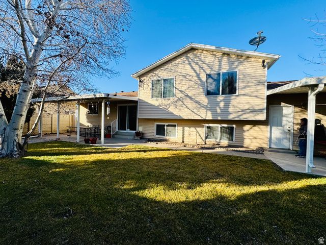4333 W GLEN HILL CIR, West Valley City, UT 84120