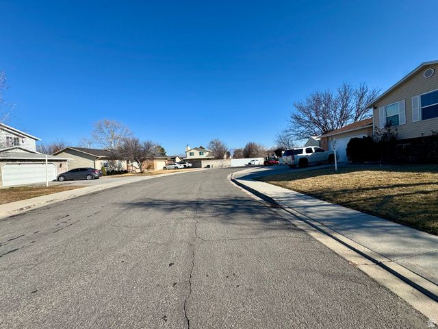 4333 W GLEN HILL CIR, West Valley City, UT 84120