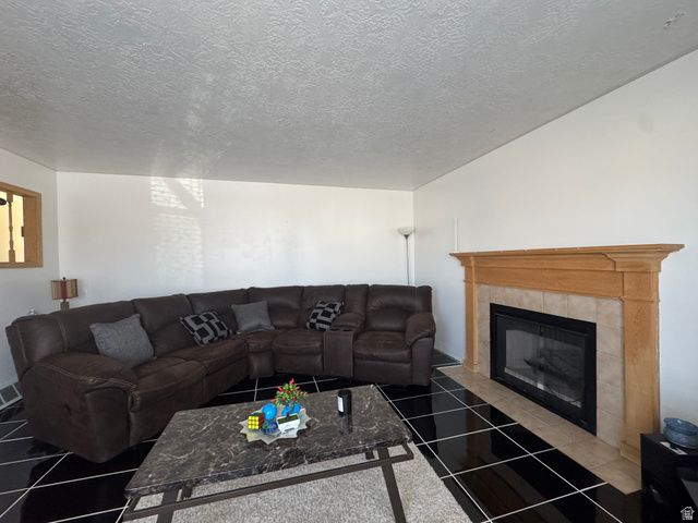 4333 W GLEN HILL CIR, West Valley City, UT 84120