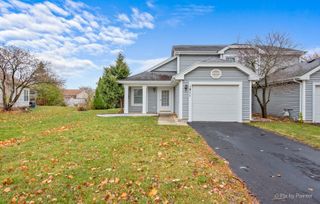 1811 Schmale Court 2, Glendale Heights, IL 60139