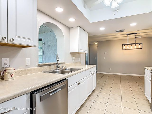 1815 Travelers Palm Drive, Edgewater, FL 32132