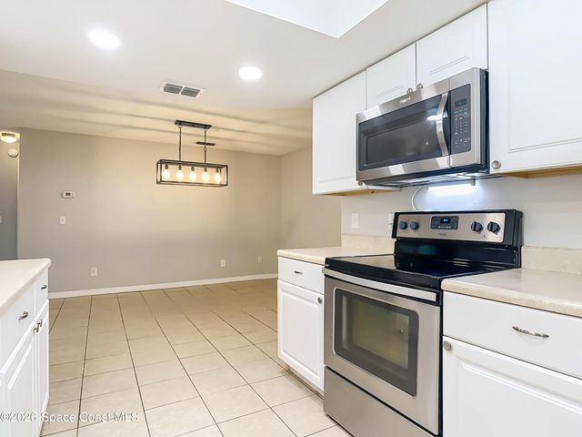 1815 Travelers Palm Drive, Edgewater, FL 32132