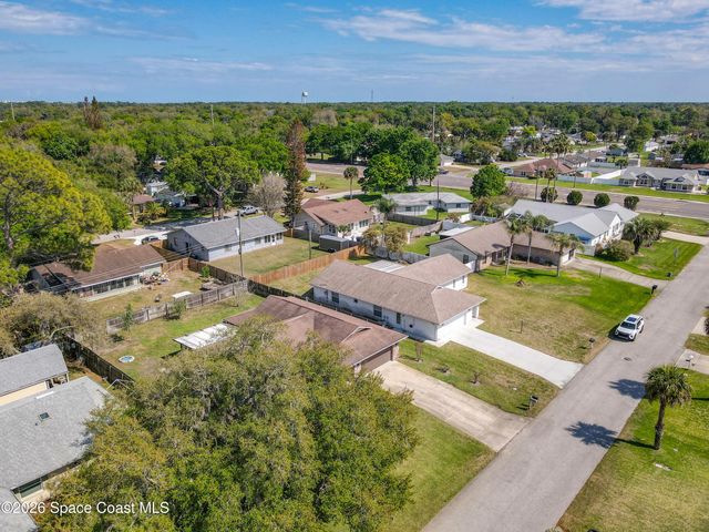 1815 Travelers Palm Drive, Edgewater, FL 32132