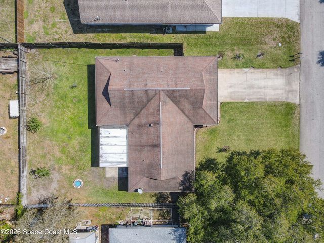 1815 Travelers Palm Drive, Edgewater, FL 32132