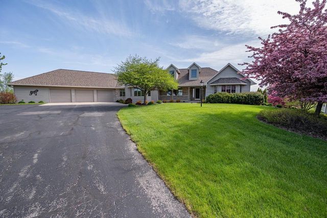 5141 PINE GROVE ROAD, Denmark, WI 54208
