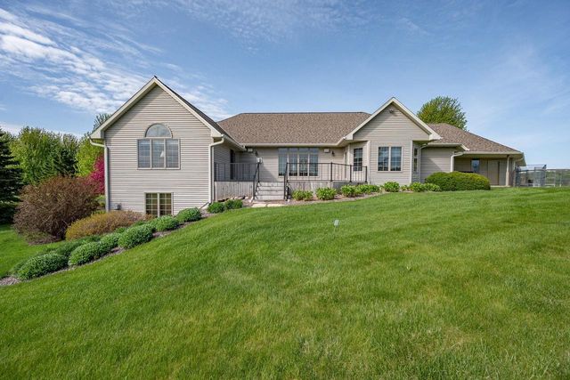 5141 PINE GROVE ROAD, Denmark, WI 54208