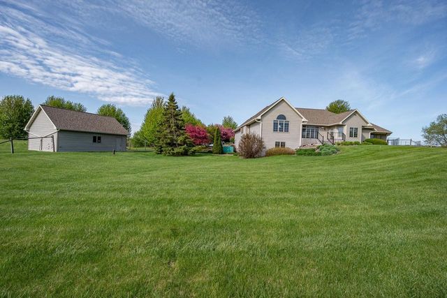 5141 PINE GROVE ROAD, Denmark, WI 54208
