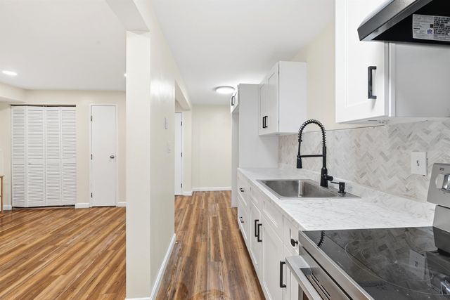 3 Brookside Dr Apt 3, Exeter, NH 03833