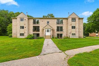 3 Brookside Dr Apt 3, Exeter, NH 03833