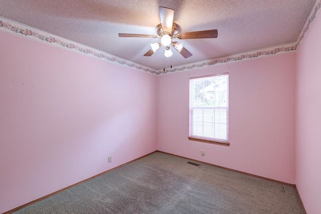 235 W Rosewood Lane, Derby, KS 67037