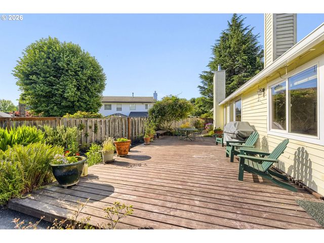 5890 Nw NECANICUM Way, Portland, OR 97229
