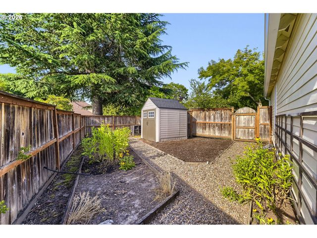 5890 Nw NECANICUM Way, Portland, OR 97229