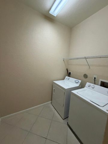 499 Corte Madera Lane 1, West Palm Beach, FL 33401