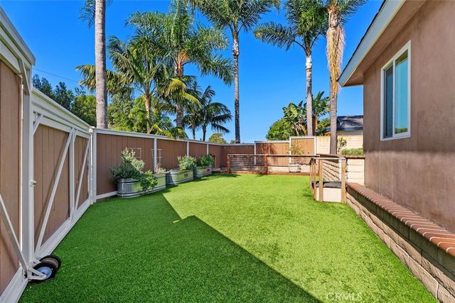 2199 National, Costa Mesa, CA 92627