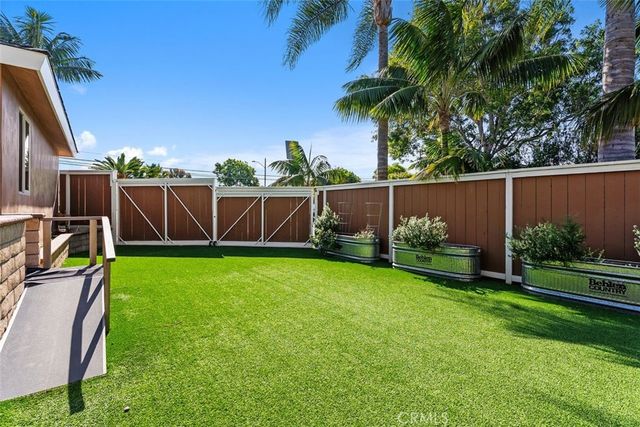 2199 National, Costa Mesa, CA 92627