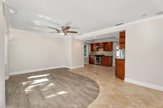 2199 National, Costa Mesa, CA 92627
