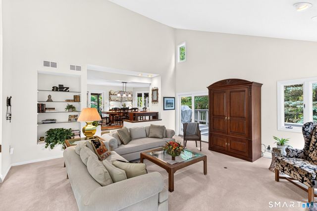 12 Hawley Hill Road, Avon, CT 06001