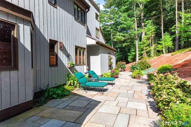 12 Hawley Hill Road, Avon, CT 06001