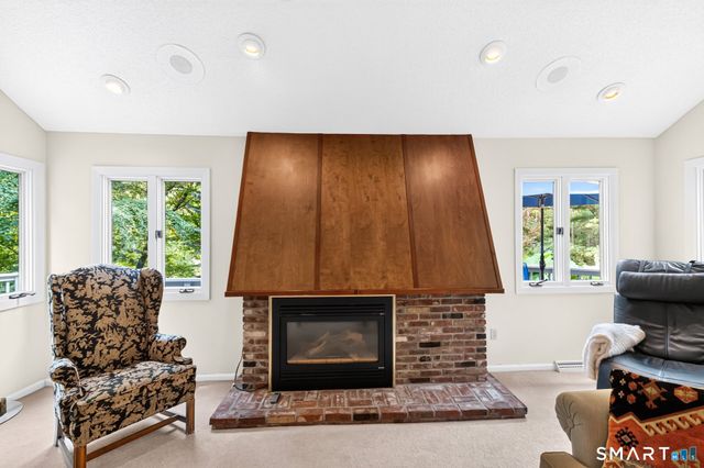 12 Hawley Hill Road, Avon, CT 06001