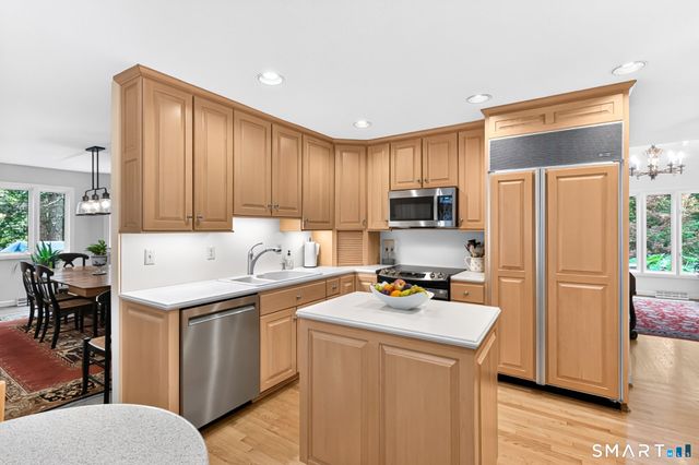 12 Hawley Hill Road, Avon, CT 06001