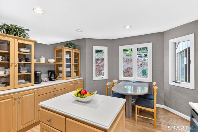 12 Hawley Hill Road, Avon, CT 06001