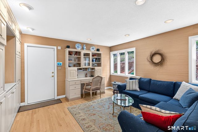 12 Hawley Hill Road, Avon, CT 06001