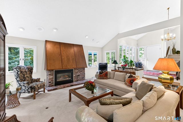 12 Hawley Hill Road, Avon, CT 06001