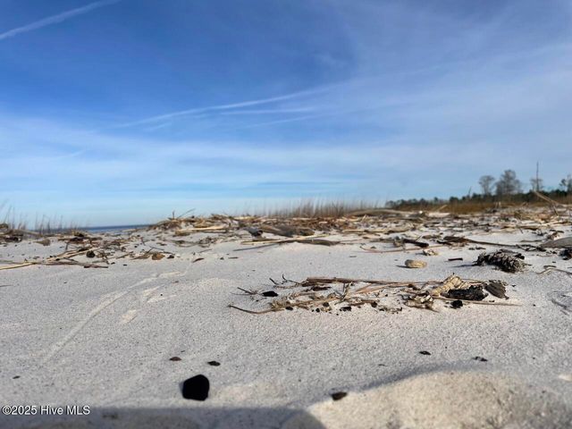 257 Garbacon Drive Drive, Beaufort, NC 28516