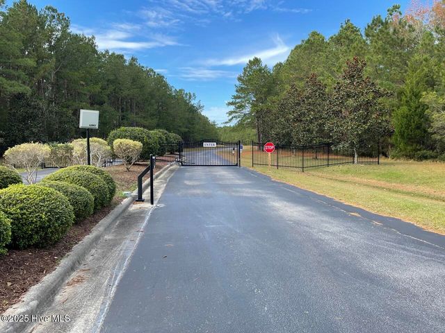 257 Garbacon Drive Drive, Beaufort, NC 28516