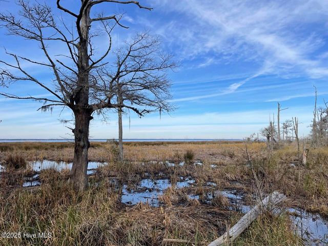 257 Garbacon Drive Drive, Beaufort, NC 28516