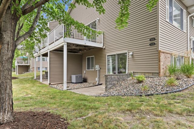 7610 157th Street W B, Apple Valley, MN 55124