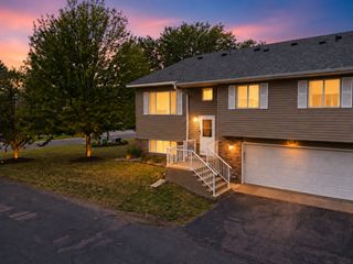 7610 157th Street W B, Apple Valley, MN 55124