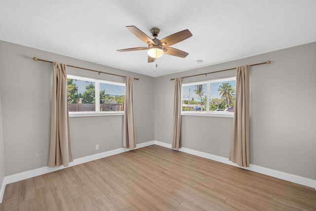 850 SE 1st Avenue, Pompano Beach, FL 33060