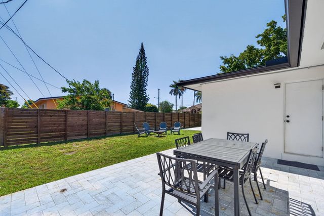 850 SE 1st Avenue, Pompano Beach, FL 33060