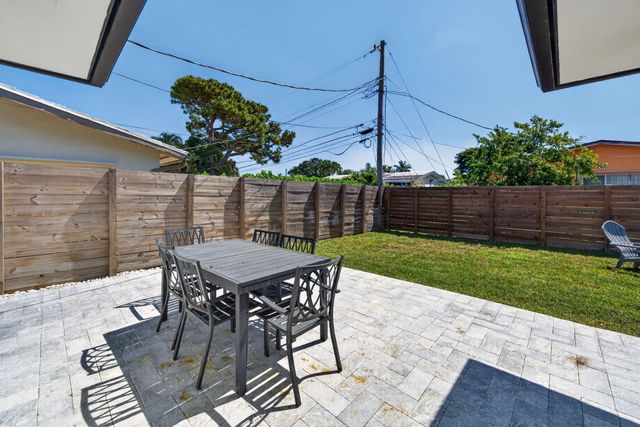 850 SE 1st Avenue, Pompano Beach, FL 33060