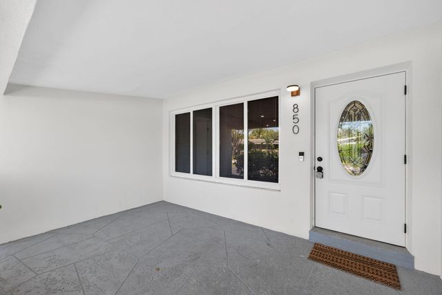 850 SE 1st Avenue, Pompano Beach, FL 33060
