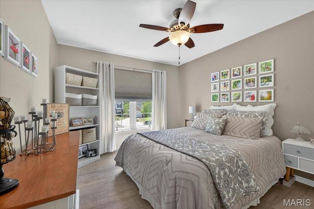 5754 Wickershire Lane, Oakville, MO 63129