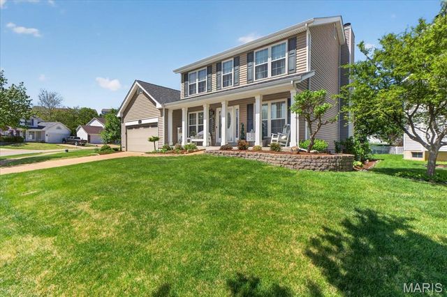 5754 Wickershire Lane, Oakville, MO 63129