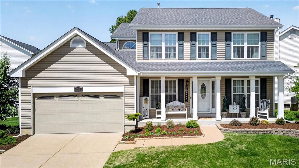 5754 Wickershire Lane, Oakville, MO 63129