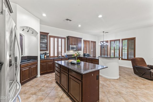 18539 E CARRIAGE Way, Queen Creek, AZ 85142